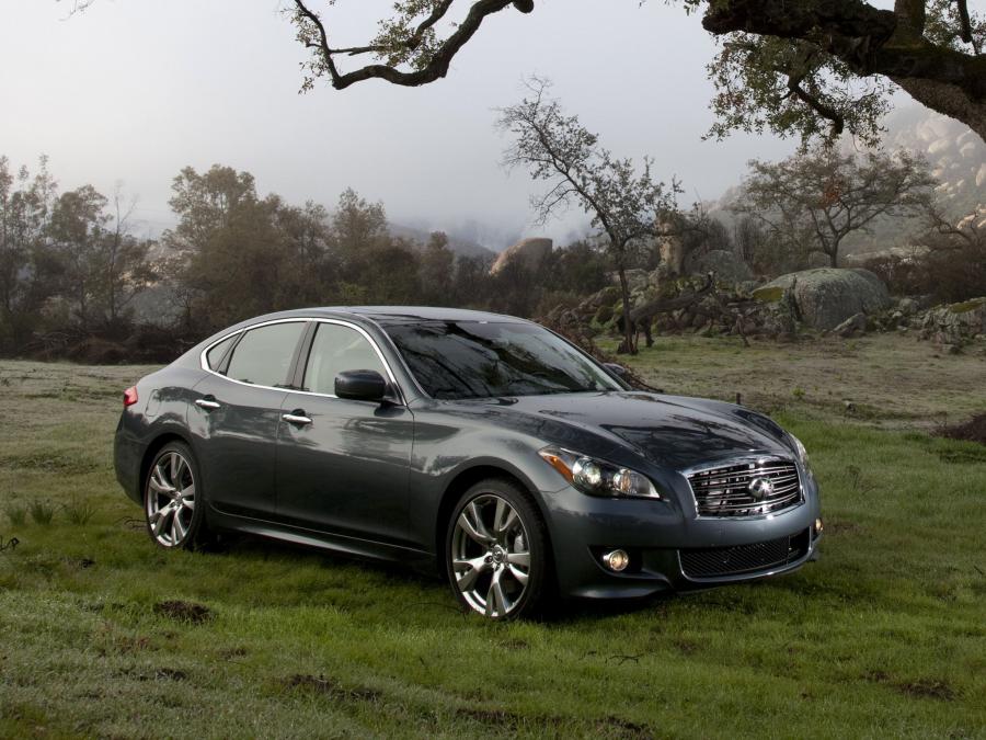  Infiniti M56 S 2010 года  (фото 9 из 34)
